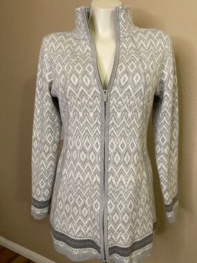 Max Studio Light Gray & White Geo print Zip front sweater knit jacket sport S